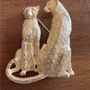 Large Vintage J.J. Jonette Brushed  Gold  Cheetah  Brooch/Pin